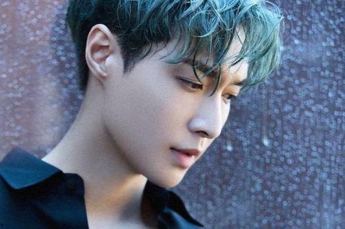 吃瓜娱乐圈男明星张艺兴,娱乐圈的瓜田明星，从偶像到实力派
