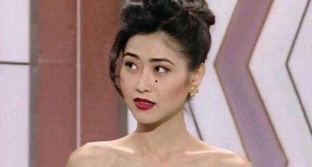 明星娱乐吃瓜君是谁扮演的,明星娱乐吃瓜君幕后扮演者是谁？