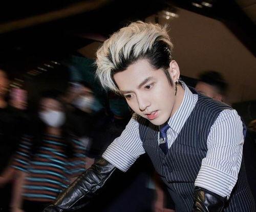 吴亦凡事件娱乐圈吃瓜,吴亦凡事件引发的行业震荡与反思