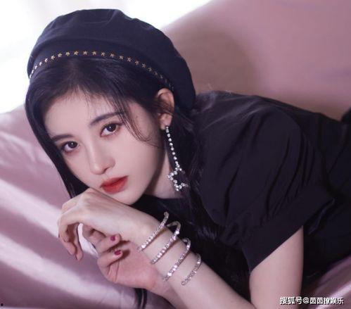 娱乐圈吃瓜鞠婧祎图片高清,做作要死，网友热议“四千年美女”黑历史