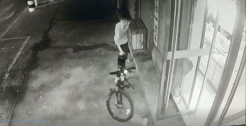 吃瓜娱乐中监控下的一幕,揭秘明星隐私与网络围观背后的故事