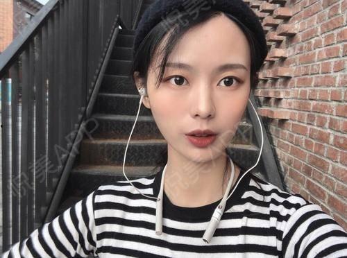 娱乐吃瓜君说的是谁啊,揭秘娱乐圈热点人物背后的故事